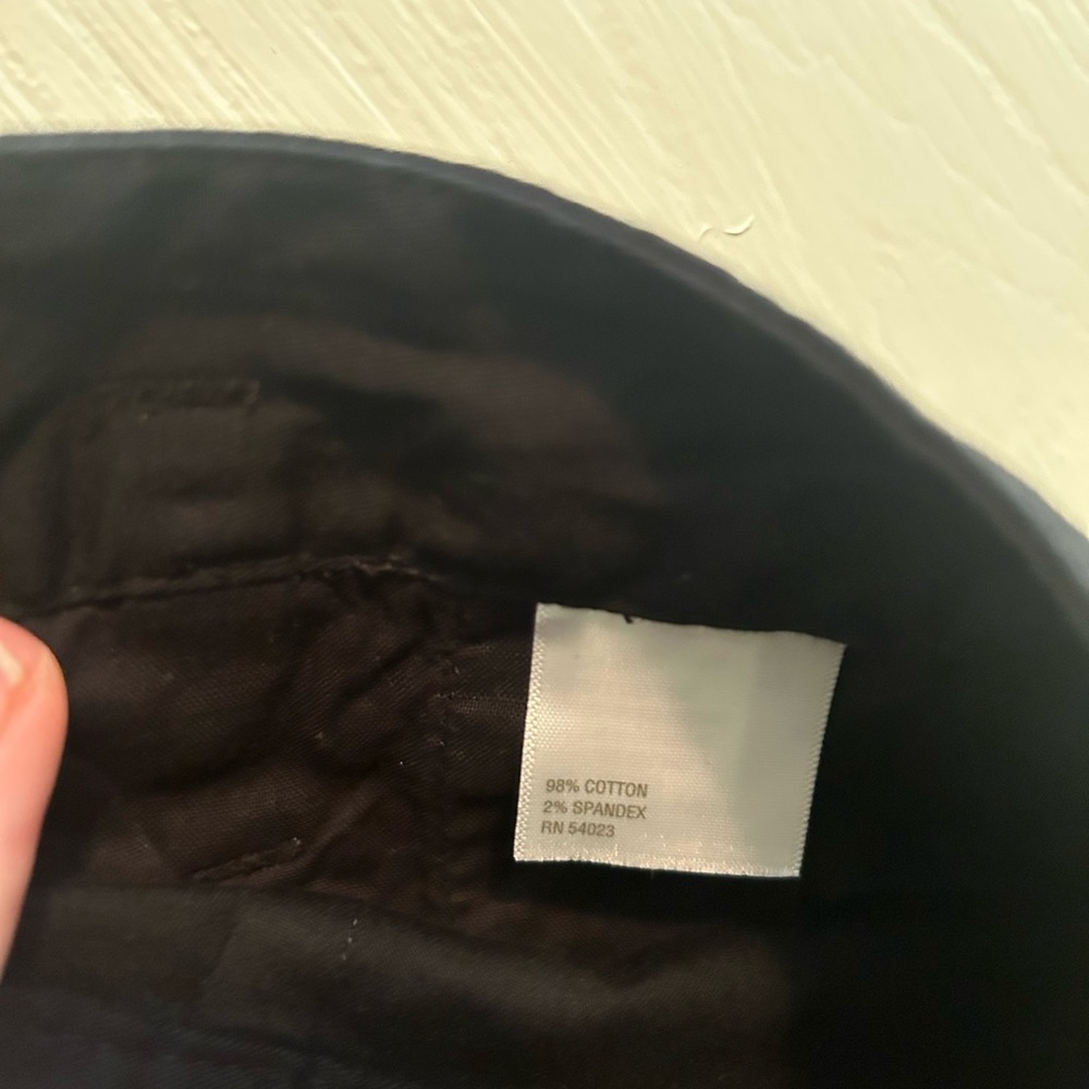Old Navy women’s skirt, black, size 16